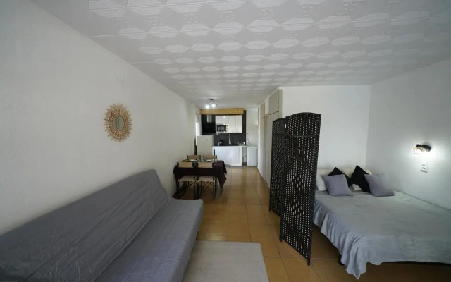 ACP27 STUDIO SITUÉ À SANTA MARGARITA SECTEUR Roses