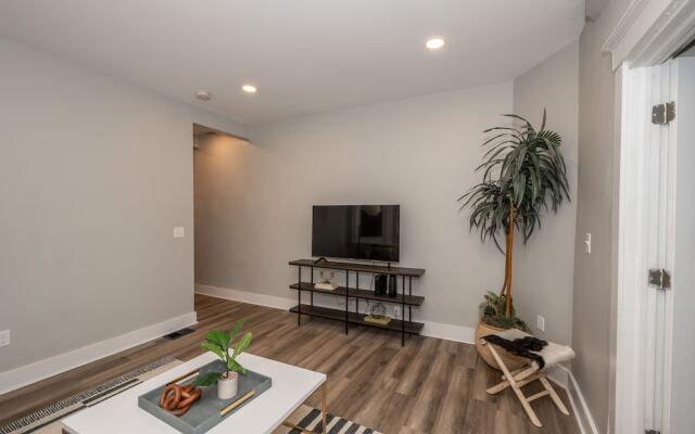 The Luxe Spot Suites