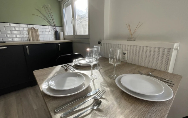 Apartment in Le Mans Near Train Station