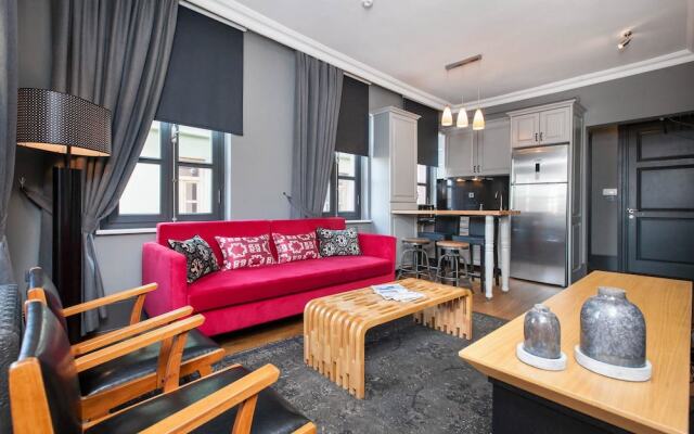 2 Bedroom Apartment w Kitchen