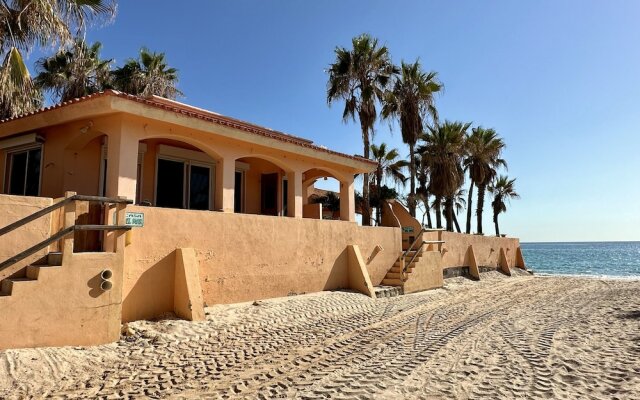 Casa Del Mar - Paradise In Cabo Pulmo! 1 Bedroom Villa by RedAwning