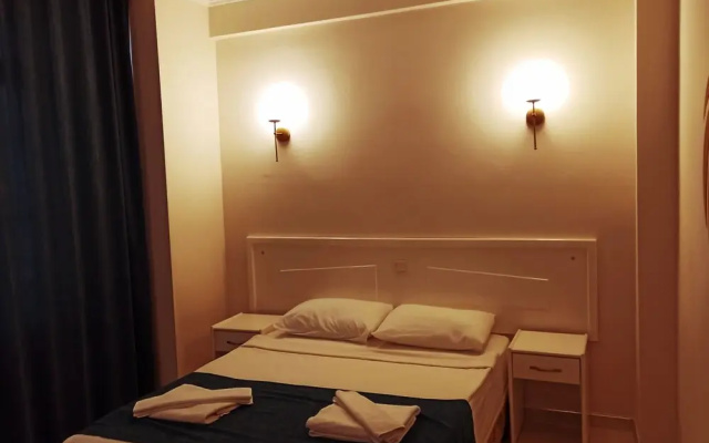 Aquila Beach Hotel