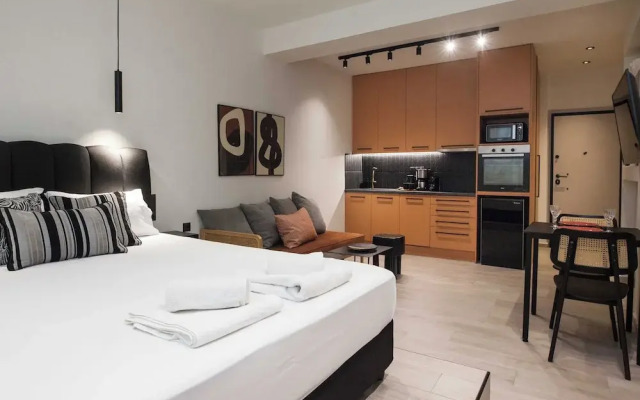 Lovely Brand New Studio byVictoria Metro