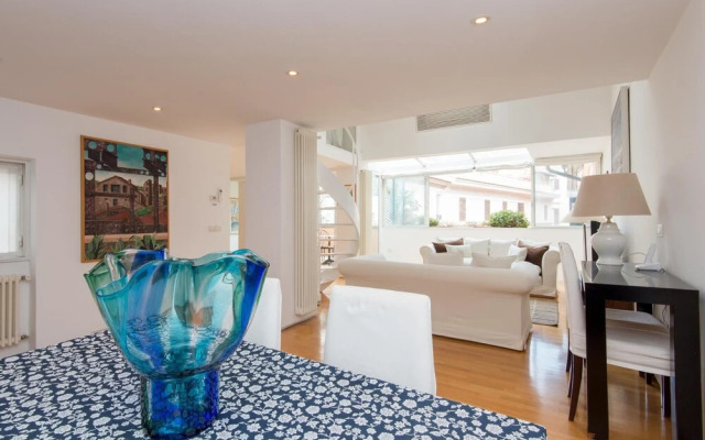 RSH Lucina Design Terrace Apartment