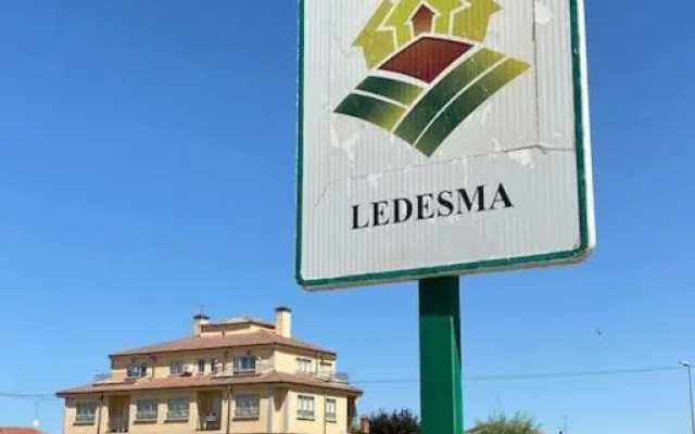 -. Villa Nena .-