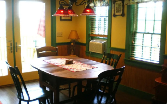 The Common Man Inn & Spa
