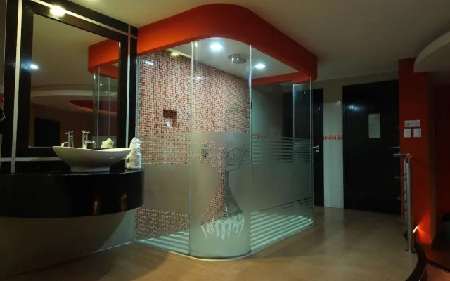 Motel Suites Xiu