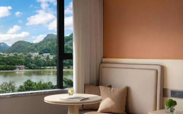 Immersing Hotel Guihu Branch
