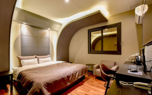 French Code Hotel