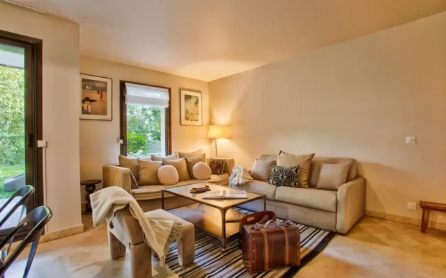 Deauville Lovely Flat With Private Garden