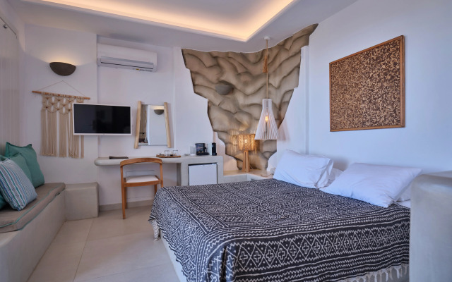 Mythic Paros