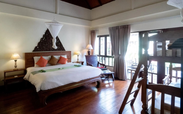 Royal Lanta Resort & Spa