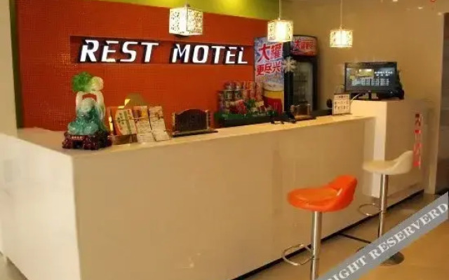 Longxiang Business Hotel