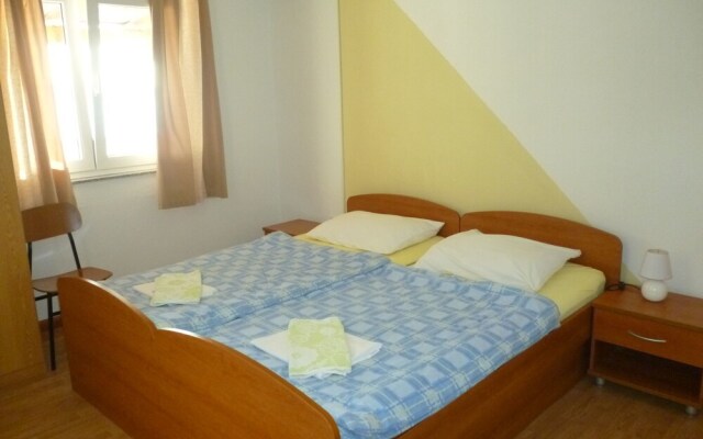 Apartments Bili