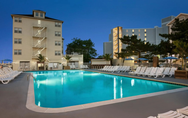 Harrison Hall Hotel