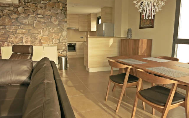 Luxe vakantieappartement aan de jachthaven van Altea met frontaal zeezicht