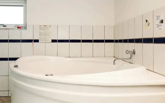 Lovely Holiday Home in Jutland with Hot Tub