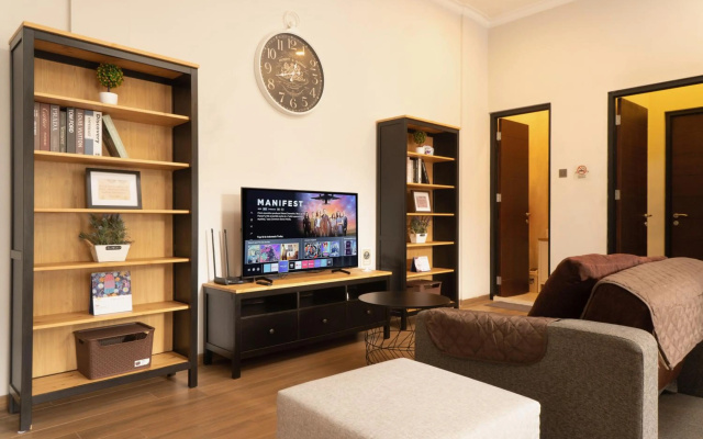 Hening Pool Villa – Guest Rooms – Purwokerto