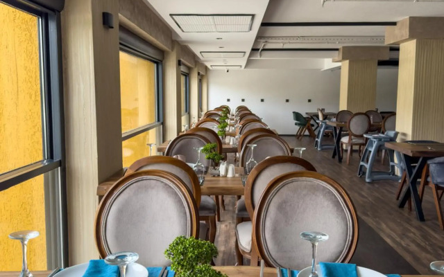 Sera Lake Center Hotel