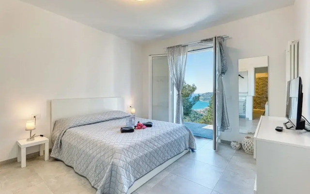 Miramare 1 LUX - Total Sea View