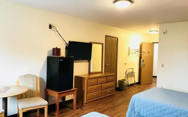 OYO Hotel Chesaning Route 52 & Hwy 57