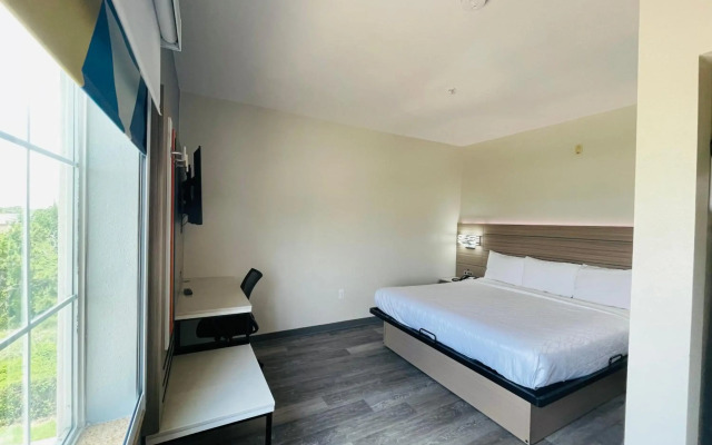 Sonesta Essential North Houston