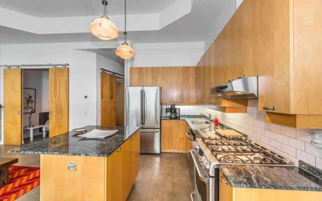 Posh And Luxury Stay In Downtown