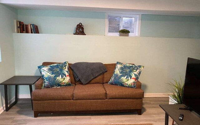 Country Living Patio Apartment in Town