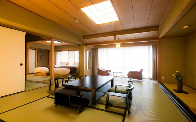 Hotel Shiragiku