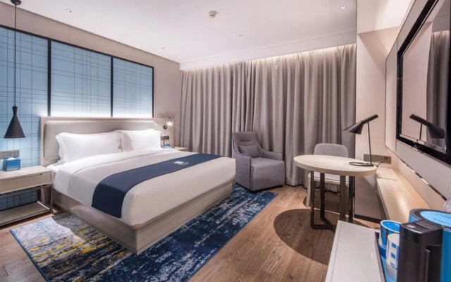 Echarm Hotel (Nanning Convention Center Jinhu Square Subway Station)