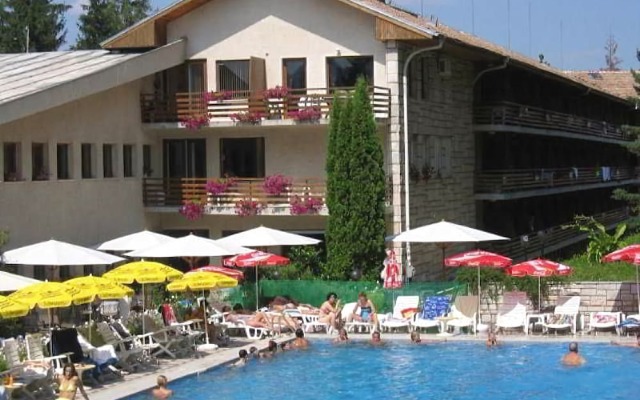 Kashmir Wellness & SPA Hotel Adults Only