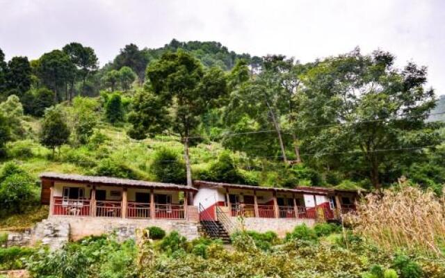 Solid Rock - Lodge and Restaurant