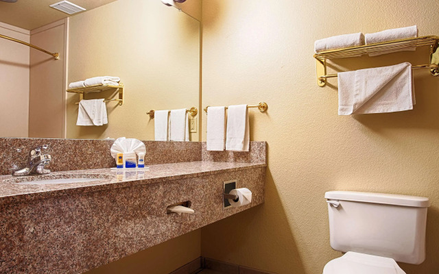 Best Western Plus Pratt