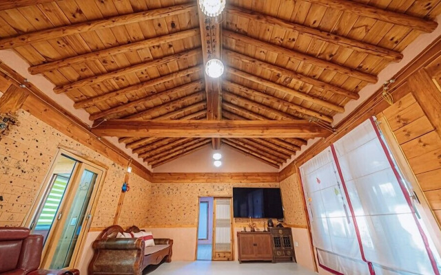 Romain Pension