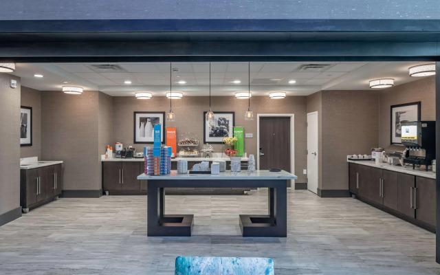 Hampton Inn & Suites Dallas/Plano Central