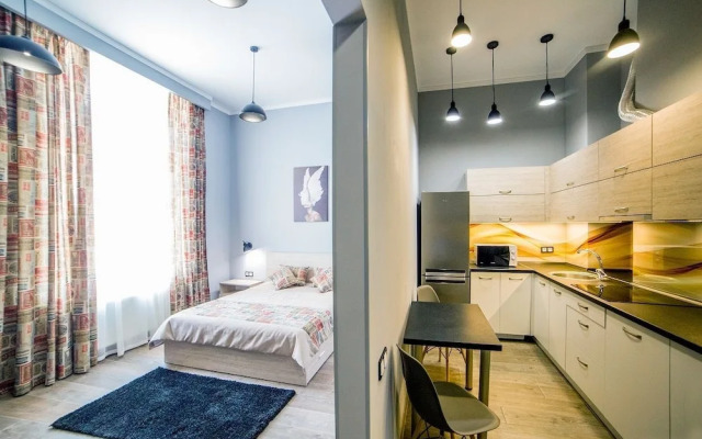 Apart-hotel on sqr. Market