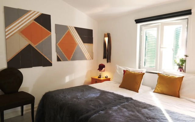 Lucky's Guest House