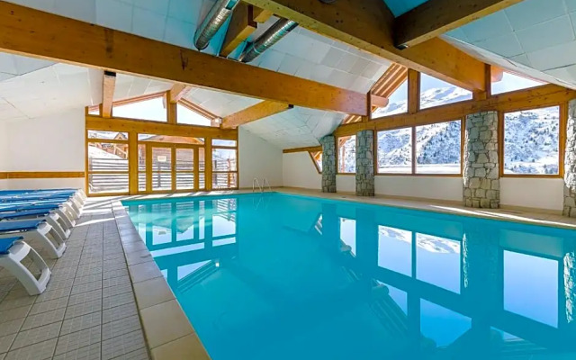 Skissim Select - Chalets Le Grand Panorama II 3* by Travelski