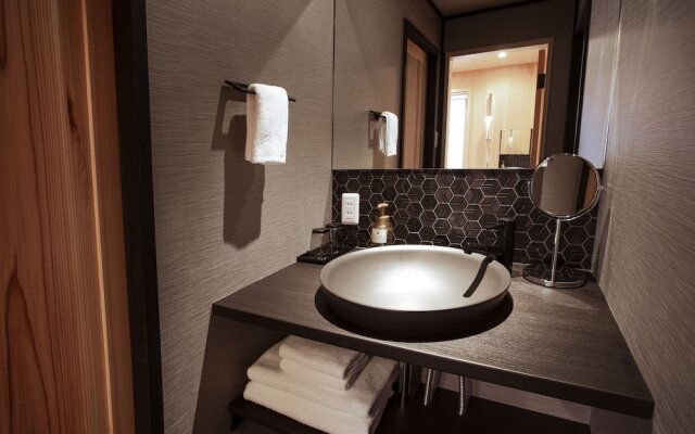 Rinn Shijo Takasegawa North