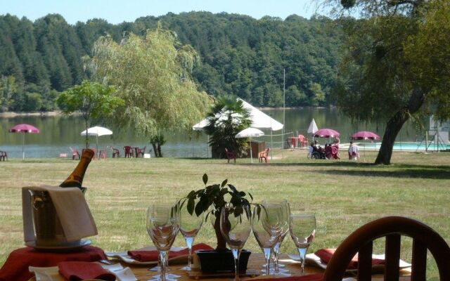 Hôtel Les Vallons du Lac