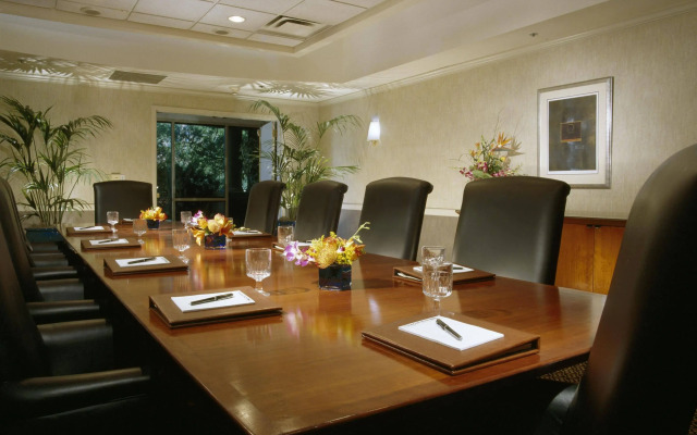 Sheraton Suites Market Center Dallas
