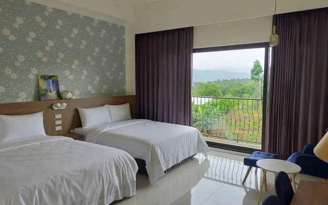 Chulu Manor Hotel