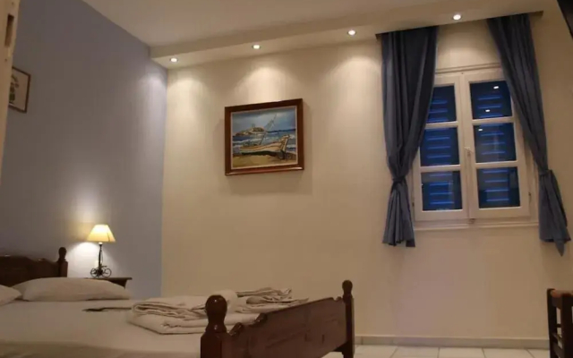 Sea View Apartments & Studios
