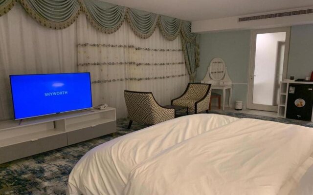 Rooms Hotel