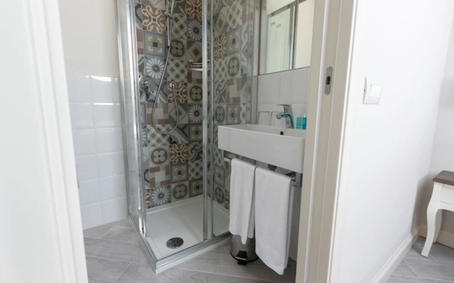 San Lorenzo Apartments