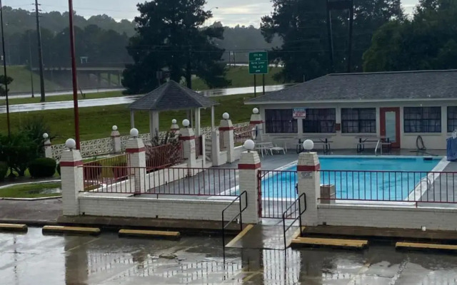 Americas Best Value Inn Meridian