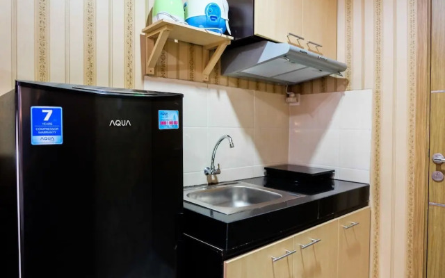 Minimalist and Comfy Studio The Oasis Cikarang Apartment By Travelio