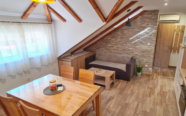 Attic Split apartment near city centre