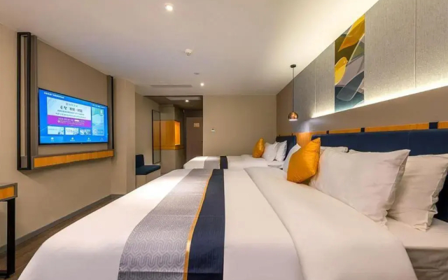 Homeinn Selected Hotel (Guangzhou Tianhe Longdong Botanical Garden Subway Station)