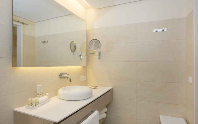 Melbeach Hotel & Spa - Adults Only